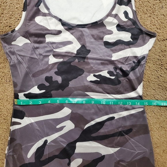 Women's Camouflage Print Sleeveless D - Picture 6 of 6